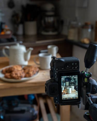 Nikon magazine - Using bokeh for mood with the NIKKOR Z DX MC 35mm f/1.7